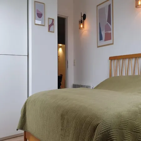 In With Sea View, Cleaning Included *